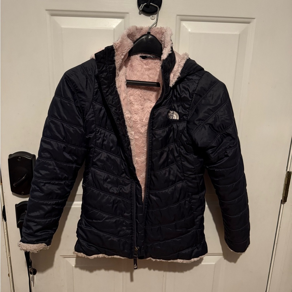 The North Face Kids Hooded Puffer Jacket in Soft Black with Soft Pink Interior